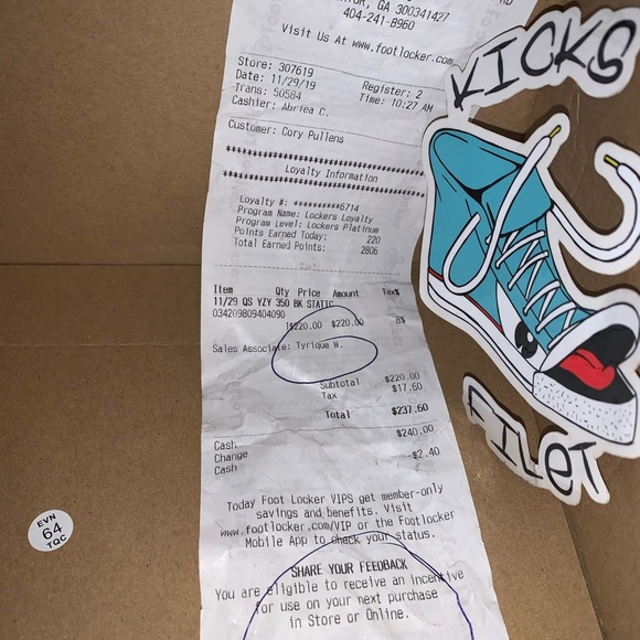 Yeezy Boost 350 V2 Black Static Size 10 US Men’s - Picture 4 of 8